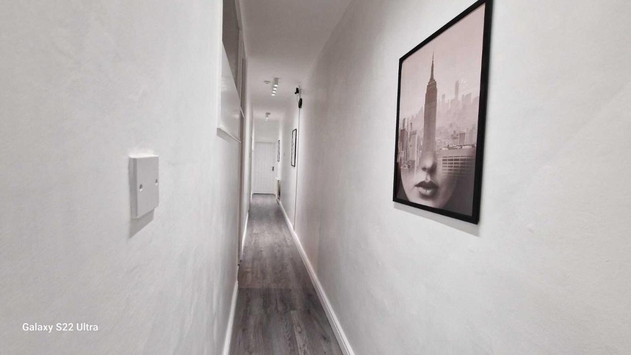 Sapphire Apartments カーディフ エクステリア 写真