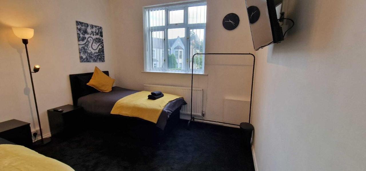 Sapphire Apartments カーディフ エクステリア 写真